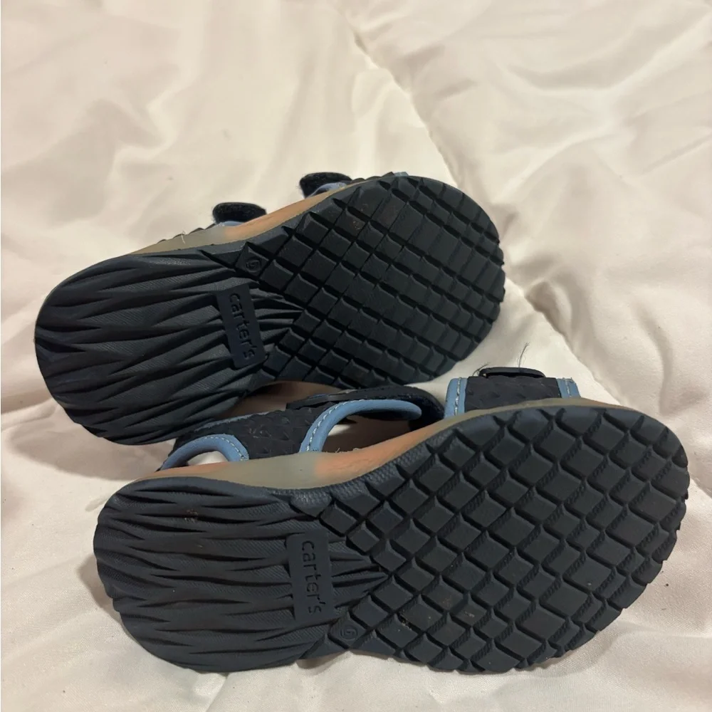 Carter's Kids Shark Sandals - Navy and Orange size 6- Velcro straps